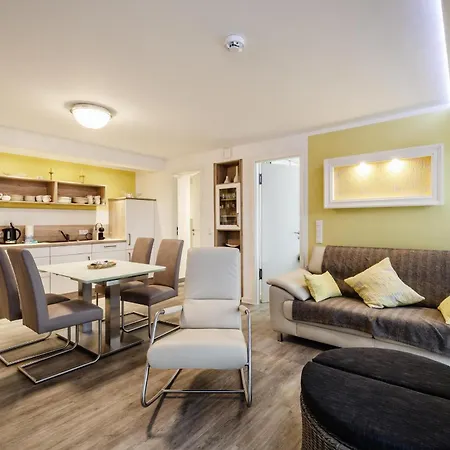 Apartment Prora - Mit Balkon, Meerblick Und Strandkorb Am - Sanddüne *